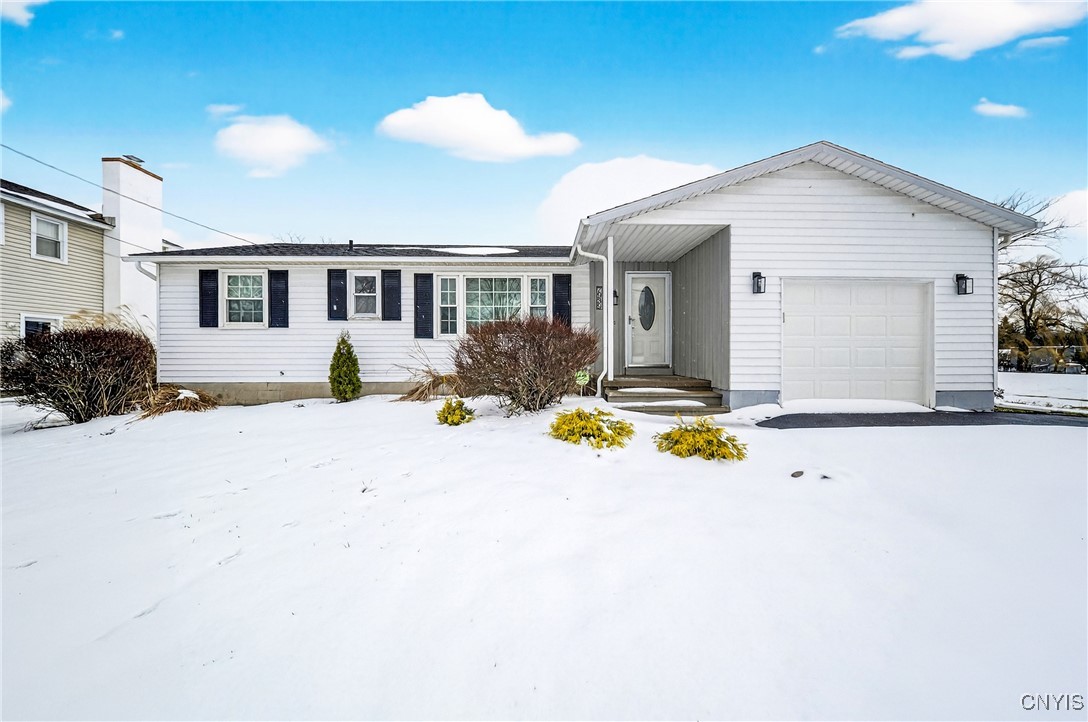 7939 Walnut Place Clay, NY 13090 - Photo 2 of 41