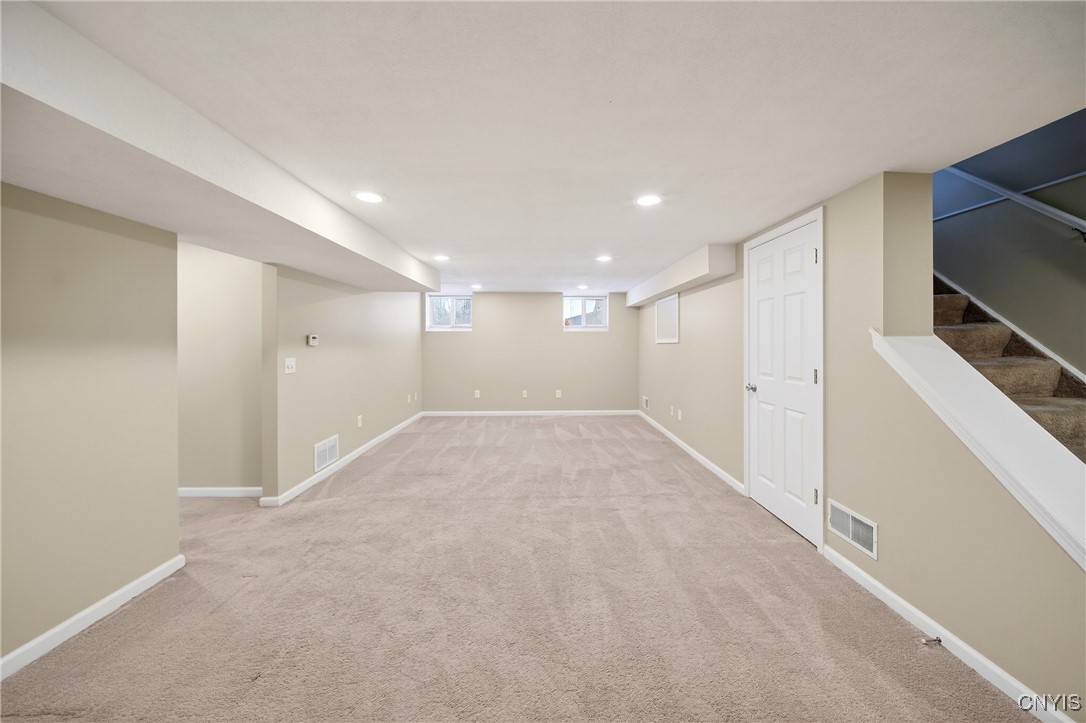 7939 Walnut Place Clay, NY 13090 - Photo 28 of 41