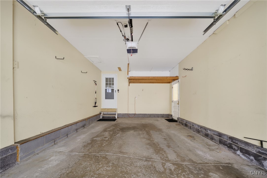 7939 Walnut Place Clay, NY 13090 - Photo 38 of 41