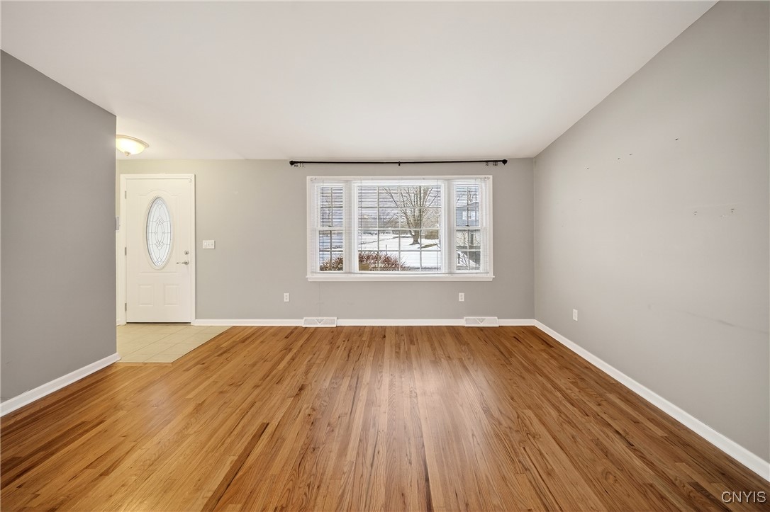 7939 Walnut Place Clay, NY 13090 - Photo 7 of 41