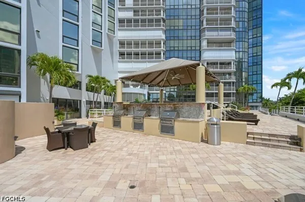 $1,399,900 | 4751 Gulf Shore Boulevard North, Unit 1601, Naples, FL 34103