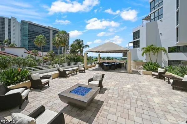 $1,399,900 | 4751 Gulf Shore Boulevard North, Unit 1601, Naples, FL 34103