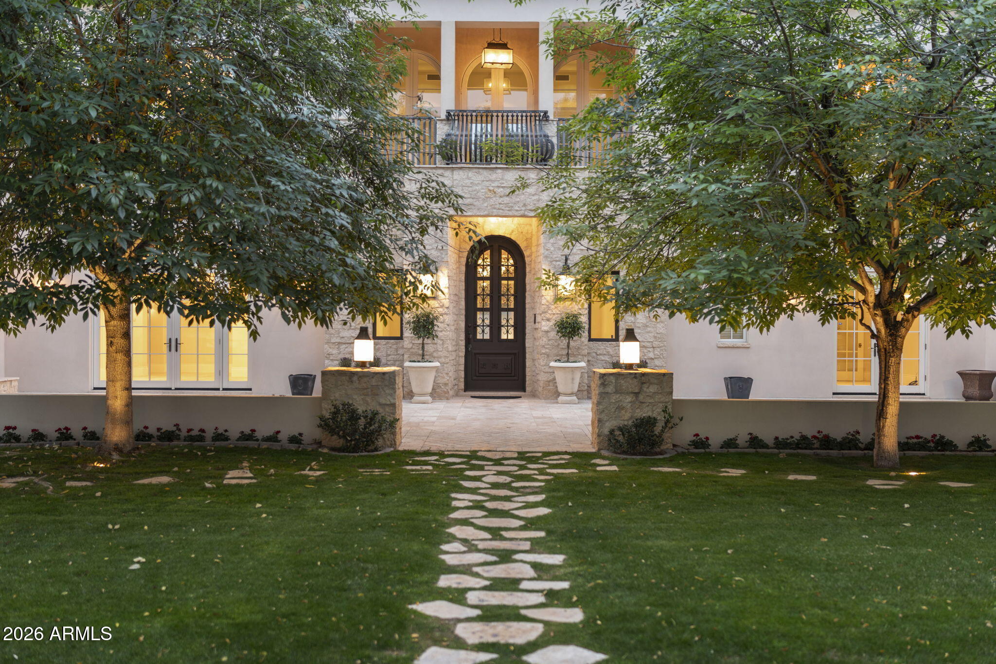 5402 East Exeter Boulevard Phoenix, AZ 85018 - Photo 104 of 110 Exeter Front Yard