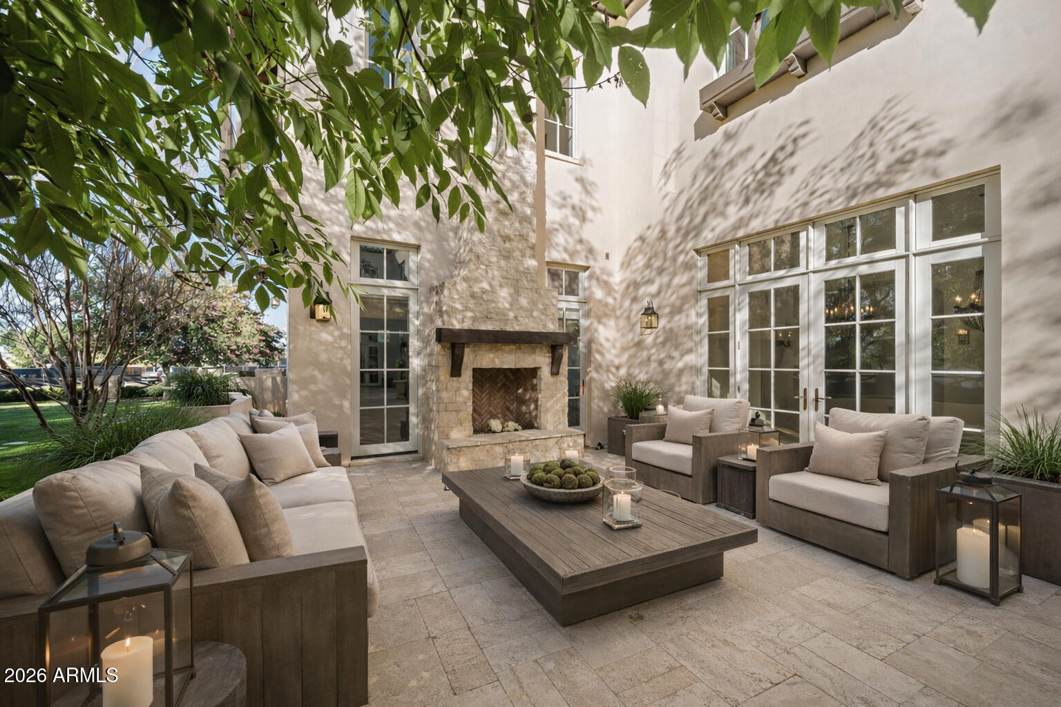 5402 East Exeter Boulevard Phoenix, AZ 85018 - Photo 4 of 110 Exeter Patio Staged