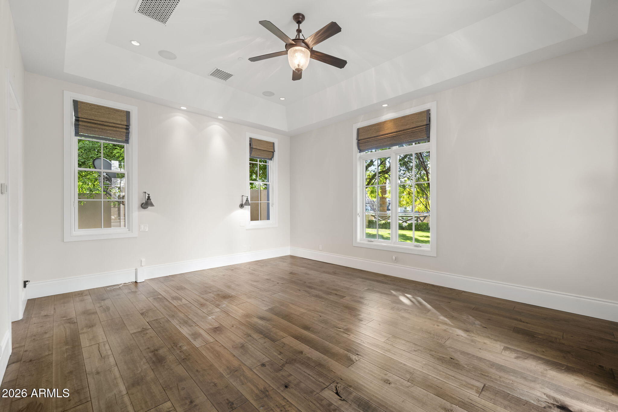 5402 East Exeter Boulevard Phoenix, AZ 85018 - Photo 53 of 110 a view of room window and wooden floor