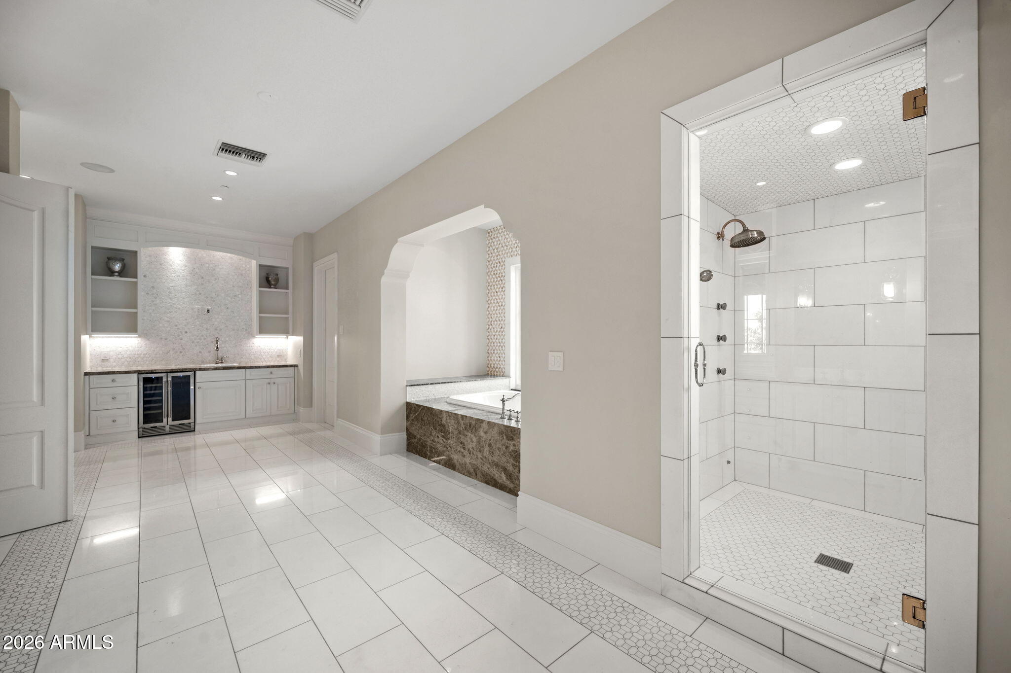 5402 East Exeter Boulevard Phoenix, AZ 85018 - Photo 64 of 110 Exeter Primary Bath