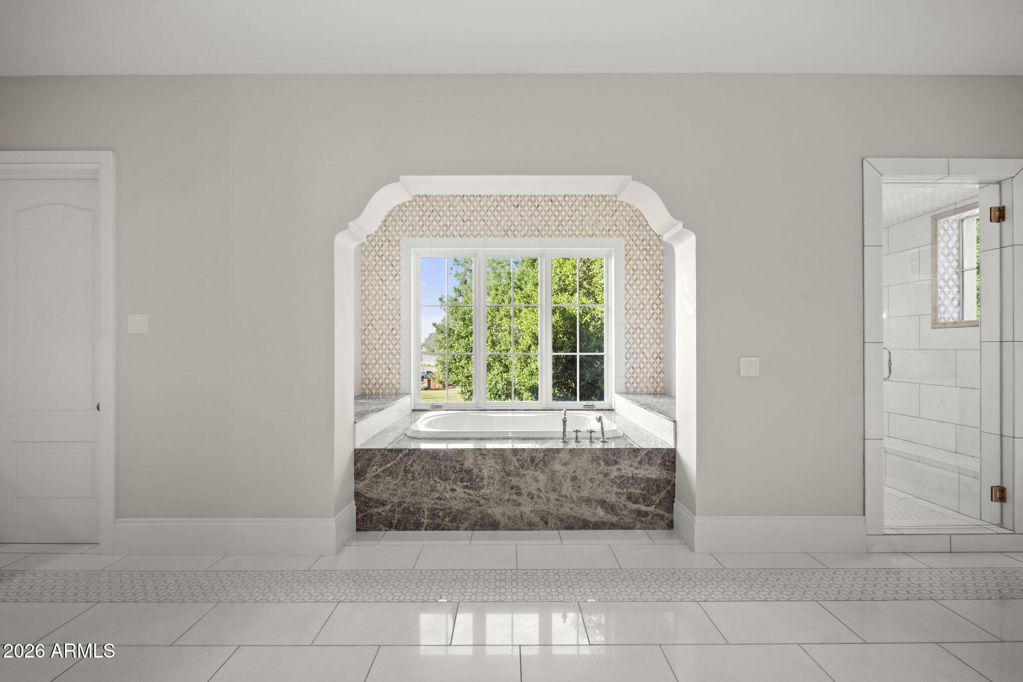 5402 East Exeter Boulevard Phoenix, AZ 85018 - Photo 65 of 110 Exeter Primary Bath