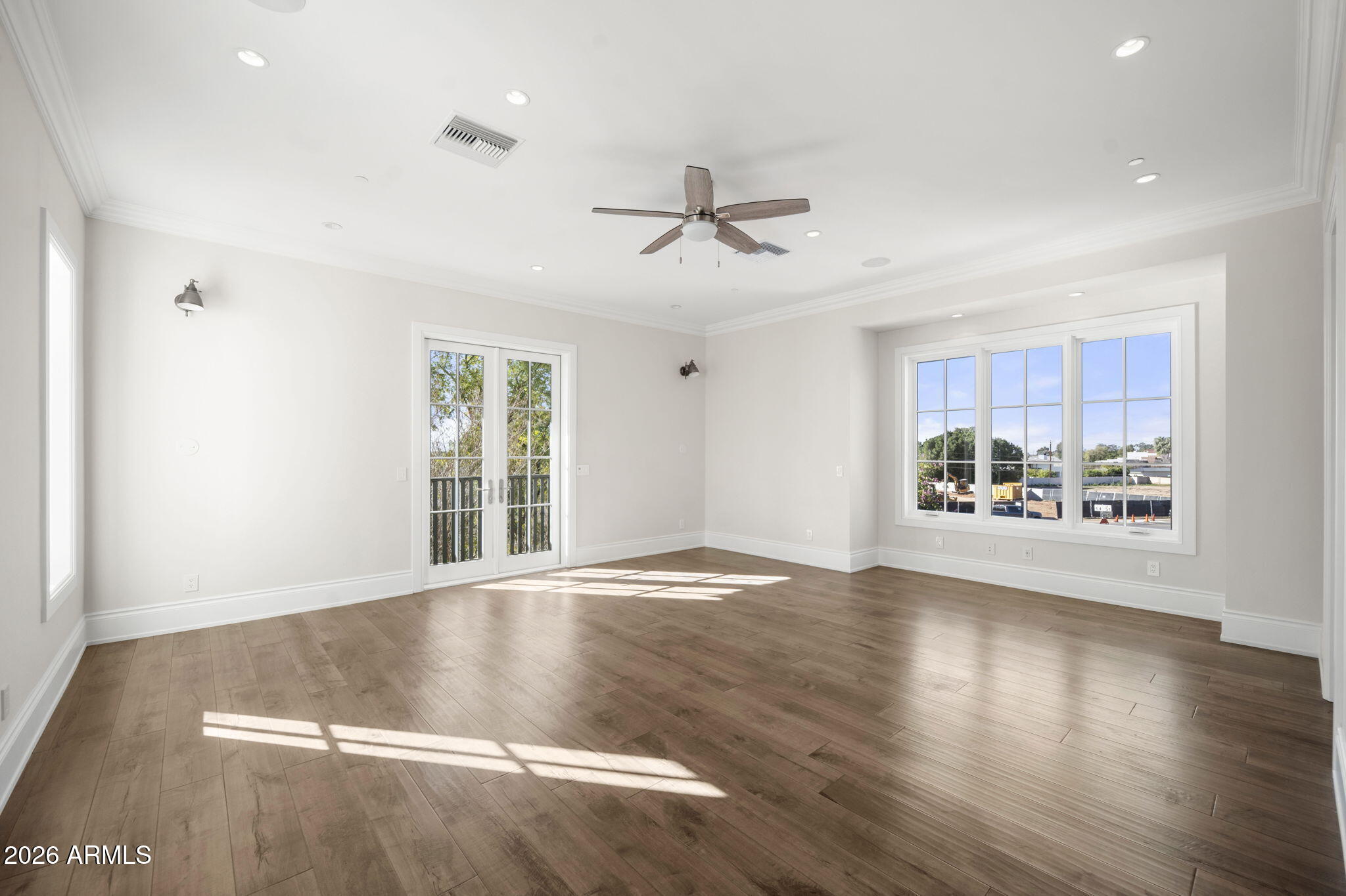 5402 East Exeter Boulevard Phoenix, AZ 85018 - Photo 88 of 110 Upstairs Bedroom 5 + En Suite Bath