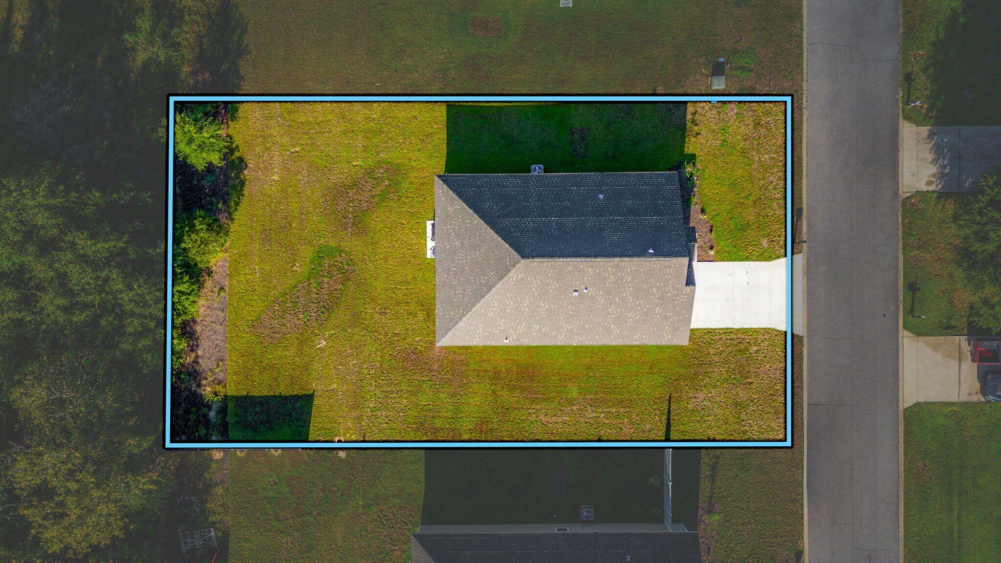 42 Lockwood Way East DeFuniak Springs, FL 32435 - Photo 34 of 39 a view of a large window