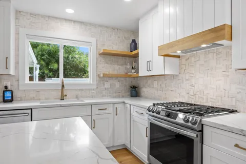 $839,900 | 1823 Millwood Drive, Houston, TX 77008
