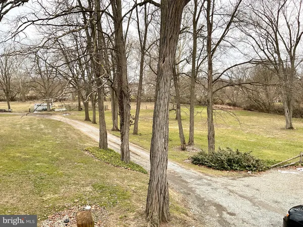 $400,000 | 77 Paradise Lane, Ronks, PA 17572