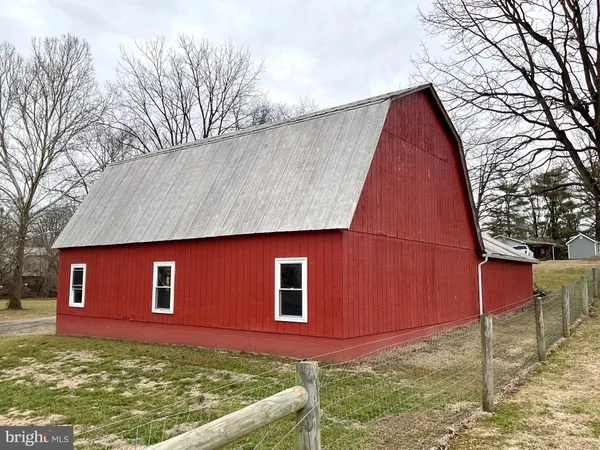 $400,000 | 77 Paradise Lane, Ronks, PA 17572