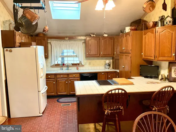 $400,000 | 77 Paradise Lane, Ronks, PA 17572