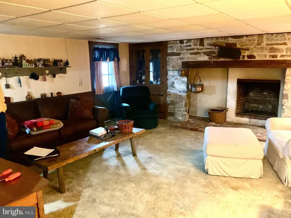 $400,000 | 77 Paradise Lane, Ronks, PA 17572