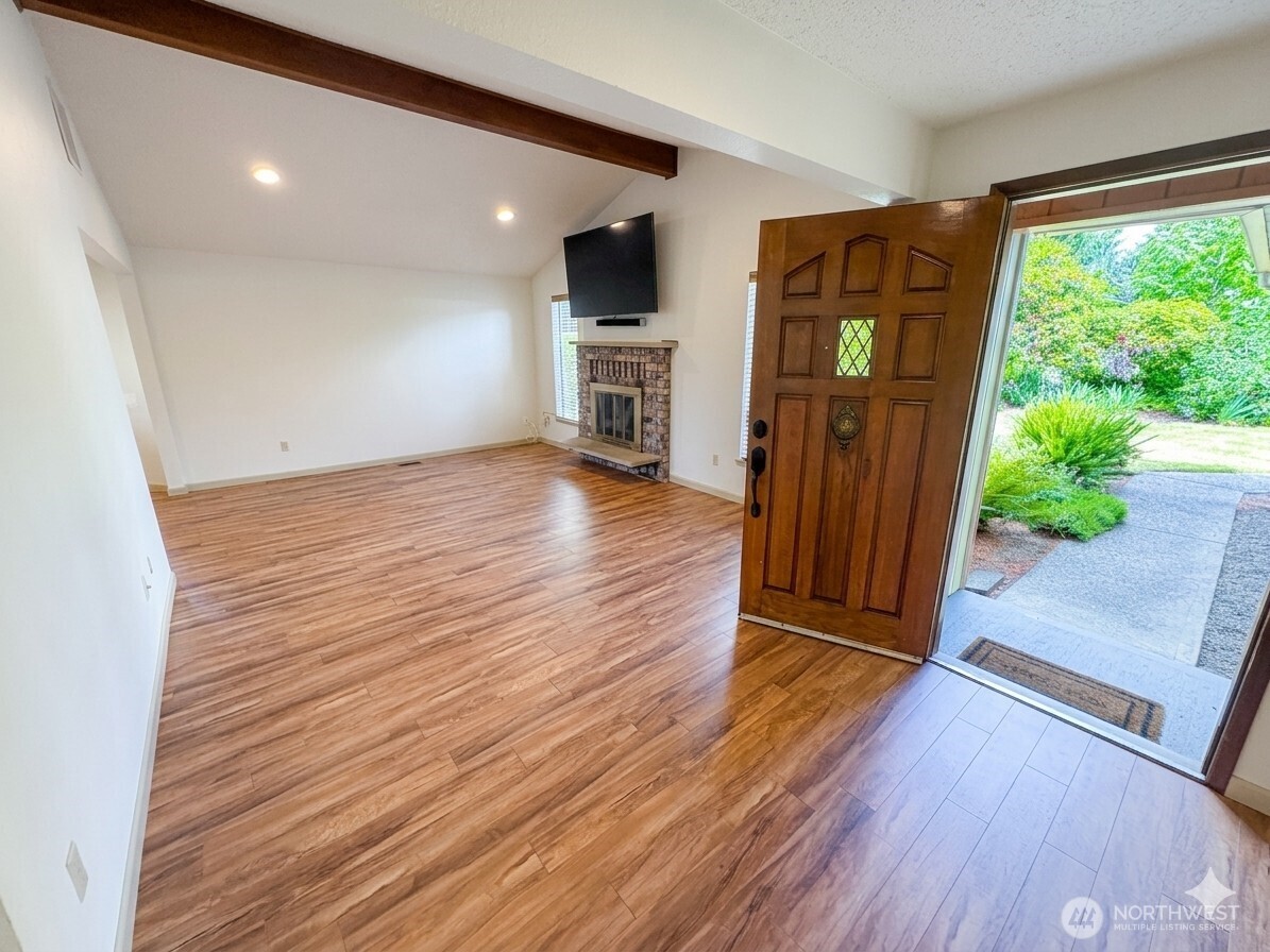 5203 65th Avenue Southeast Olympia, WA 98513 - Photo 5 of 36