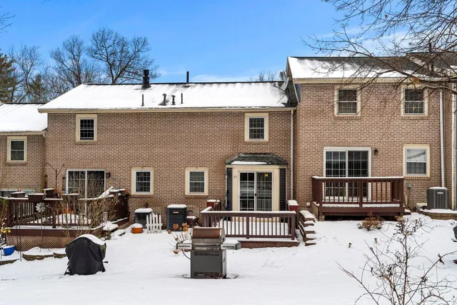 $425,000 | 33 Cannongate Road, Unit 33, Nashua, NH 03063