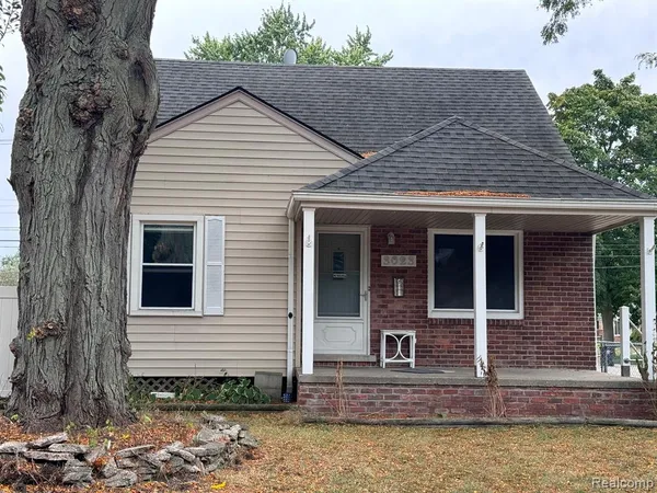 $2,200 | 3023 North Alexander Avenue, Royal Oak, MI 48073