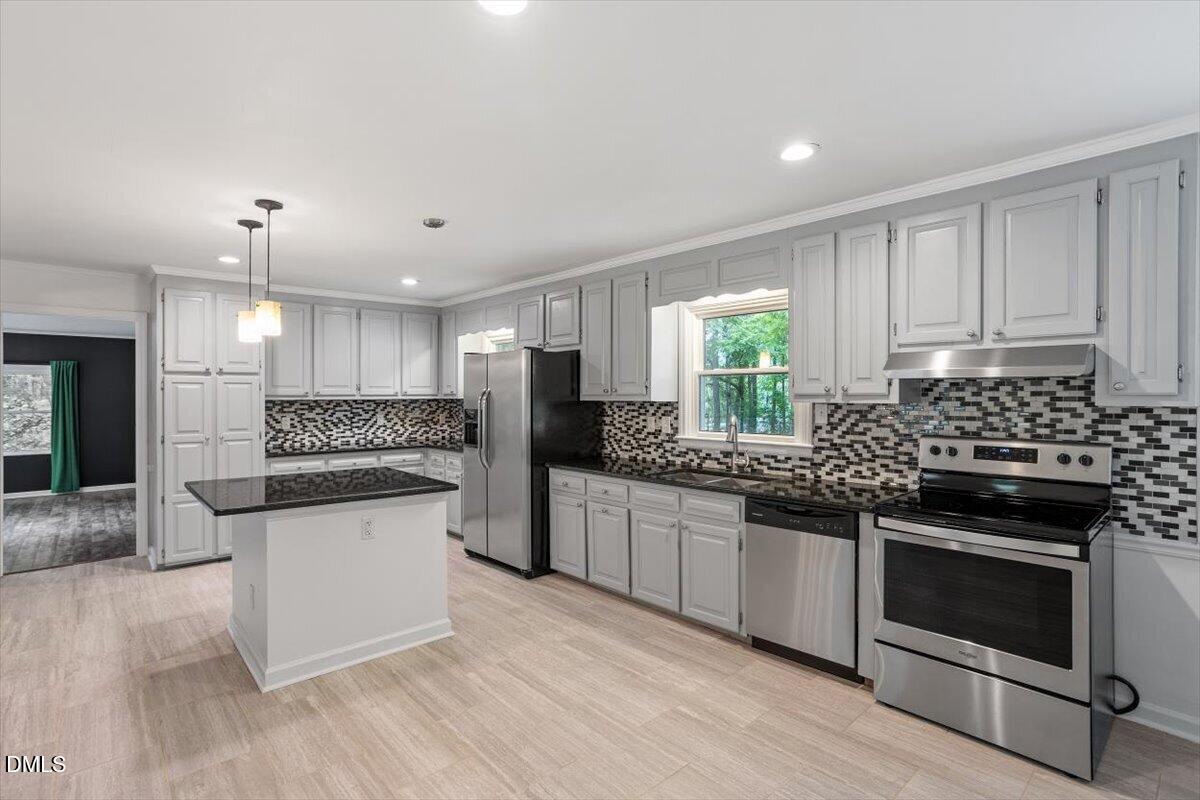 5705 Spring Road Raleigh, NC 27603 - Photo 15 of 34