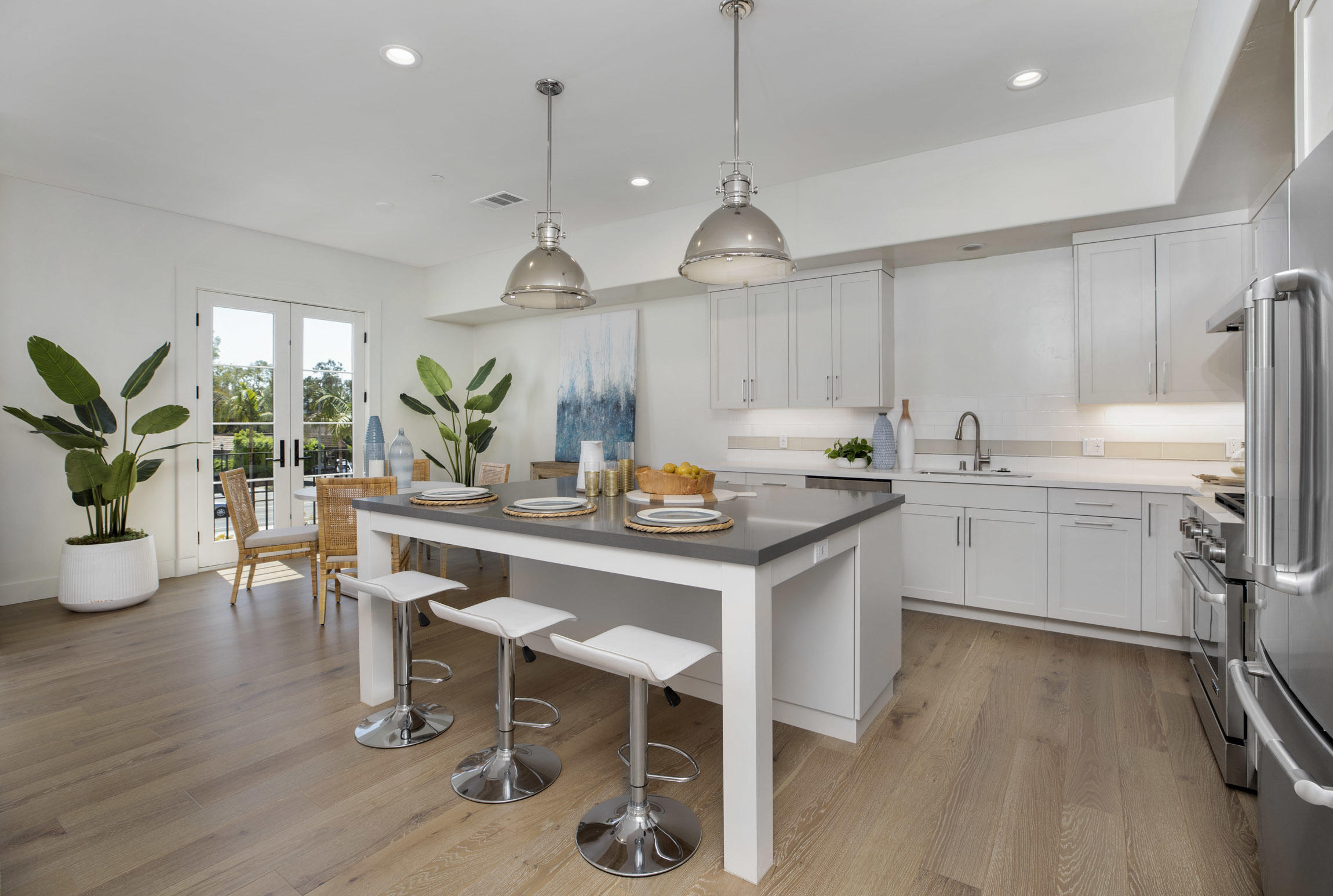 3718 State Street, Unit 214 Santa Barbara, CA 93105 - Photo 3 of 14 Estancia 214_0003