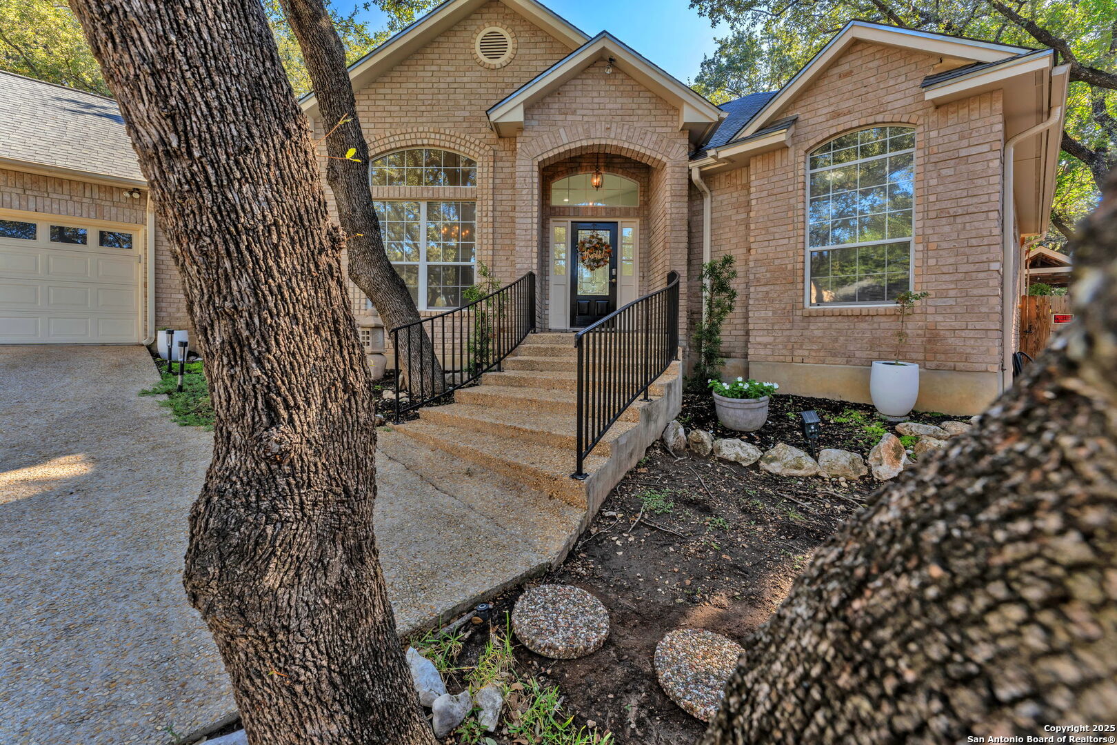 18210 Crystal Ridge Drive San Antonio, TX 78259 - Photo 6 of 57