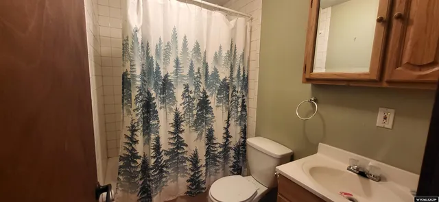 $220,000 | 809 West Cedar Street, Rawlins, WY 82301