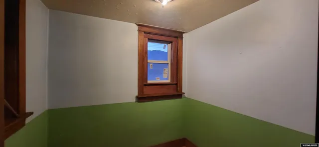 $220,000 | 809 West Cedar Street, Rawlins, WY 82301