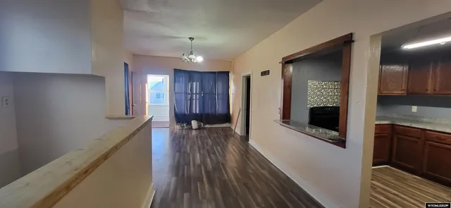 $220,000 | 809 West Cedar Street, Rawlins, WY 82301