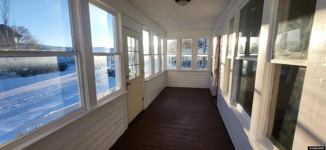 $220,000 | 809 West Cedar Street, Rawlins, WY 82301