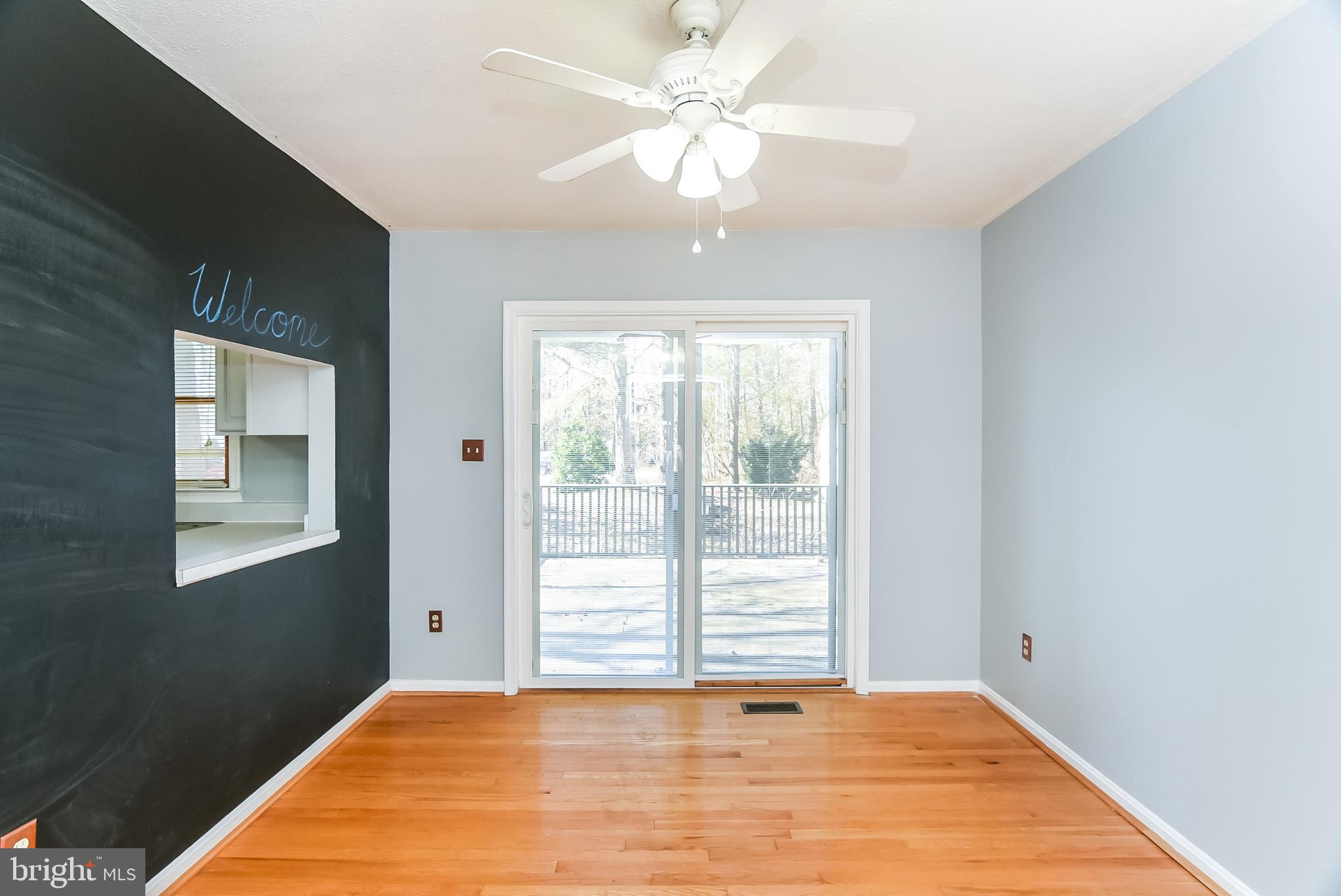 25 Forest Grove Road Colonial Beach, VA 22443 - Photo 13 of 38 Dining Area