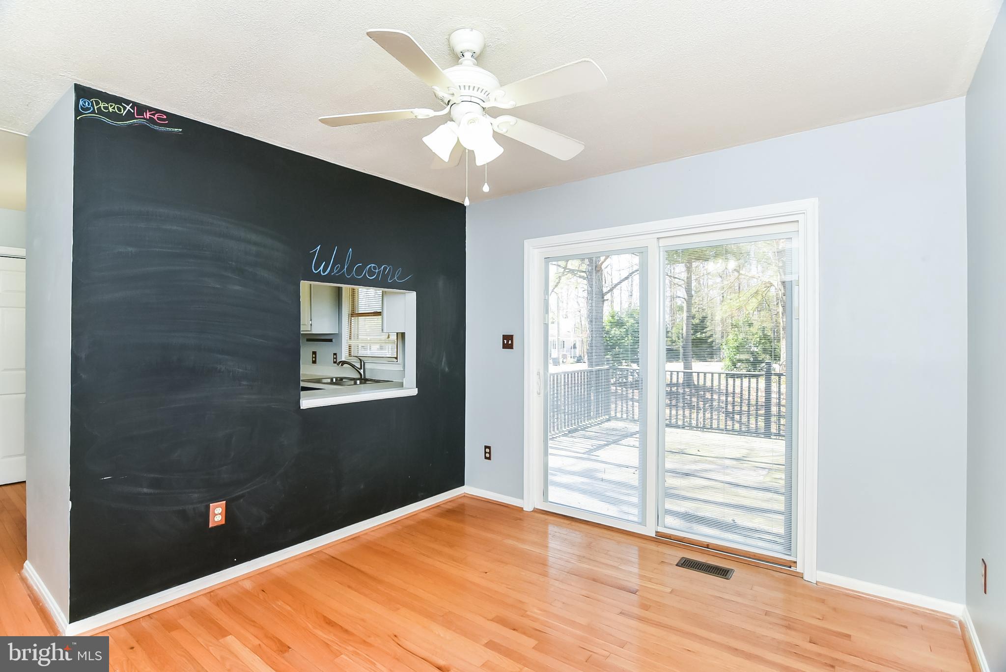 25 Forest Grove Road Colonial Beach, VA 22443 - Photo 14 of 38 Dining Area