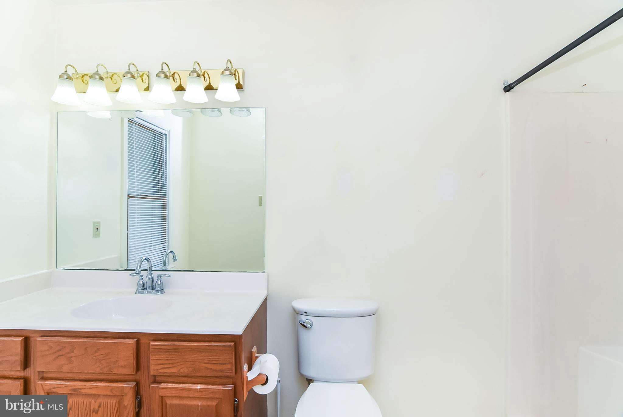 25 Forest Grove Road Colonial Beach, VA 22443 - Photo 21 of 38 Bath 1