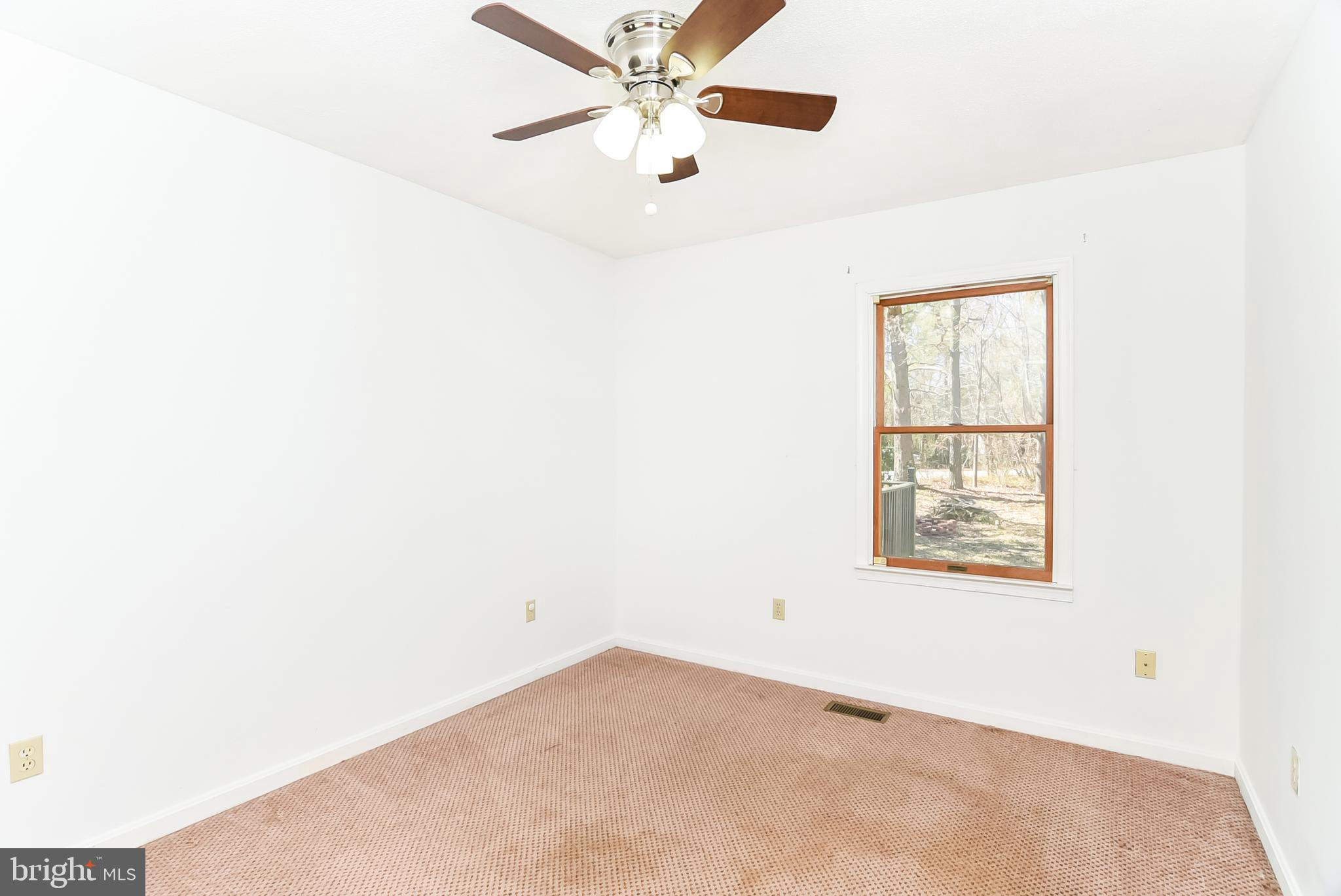 25 Forest Grove Road Colonial Beach, VA 22443 - Photo 22 of 38 Bedroom 2