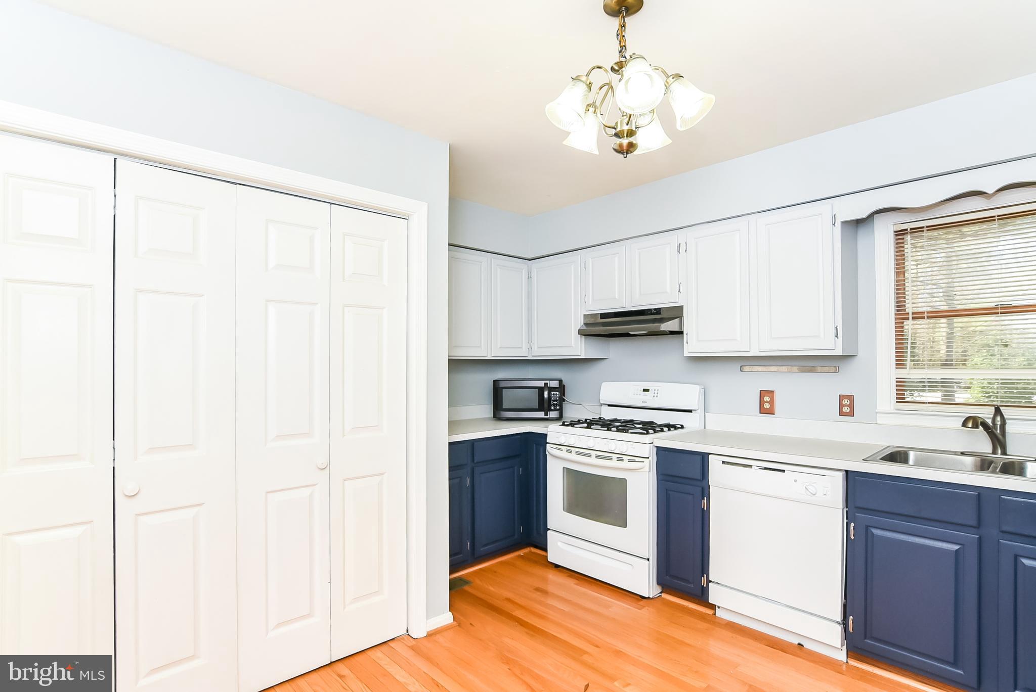25 Forest Grove Road Colonial Beach, VA 22443 - Photo 9 of 38 Kitchen