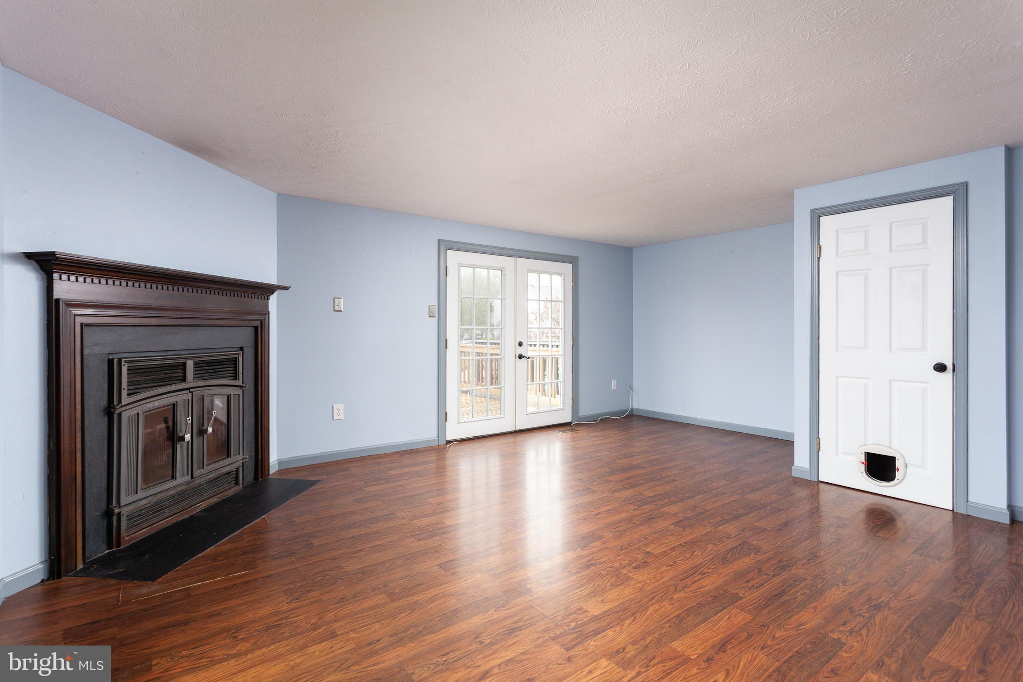 1300 Acorn Ridge Court Edgewood, MD 21040 - Photo 8 of 28 Living Room/Dining Room
