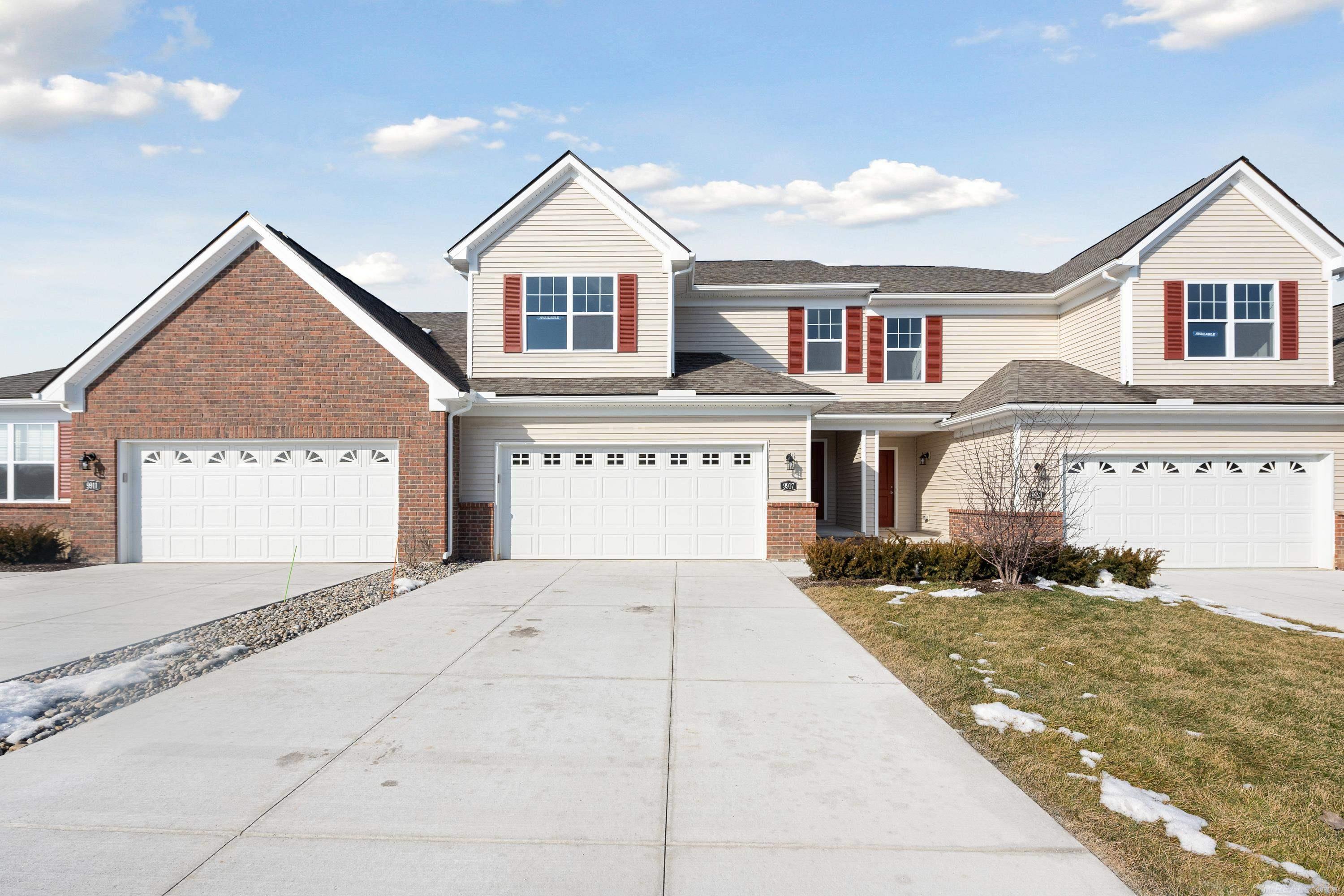 9921 Ridge Run Street, Unit 92/9 Howell, MI 48855 - Photo 4 of 33