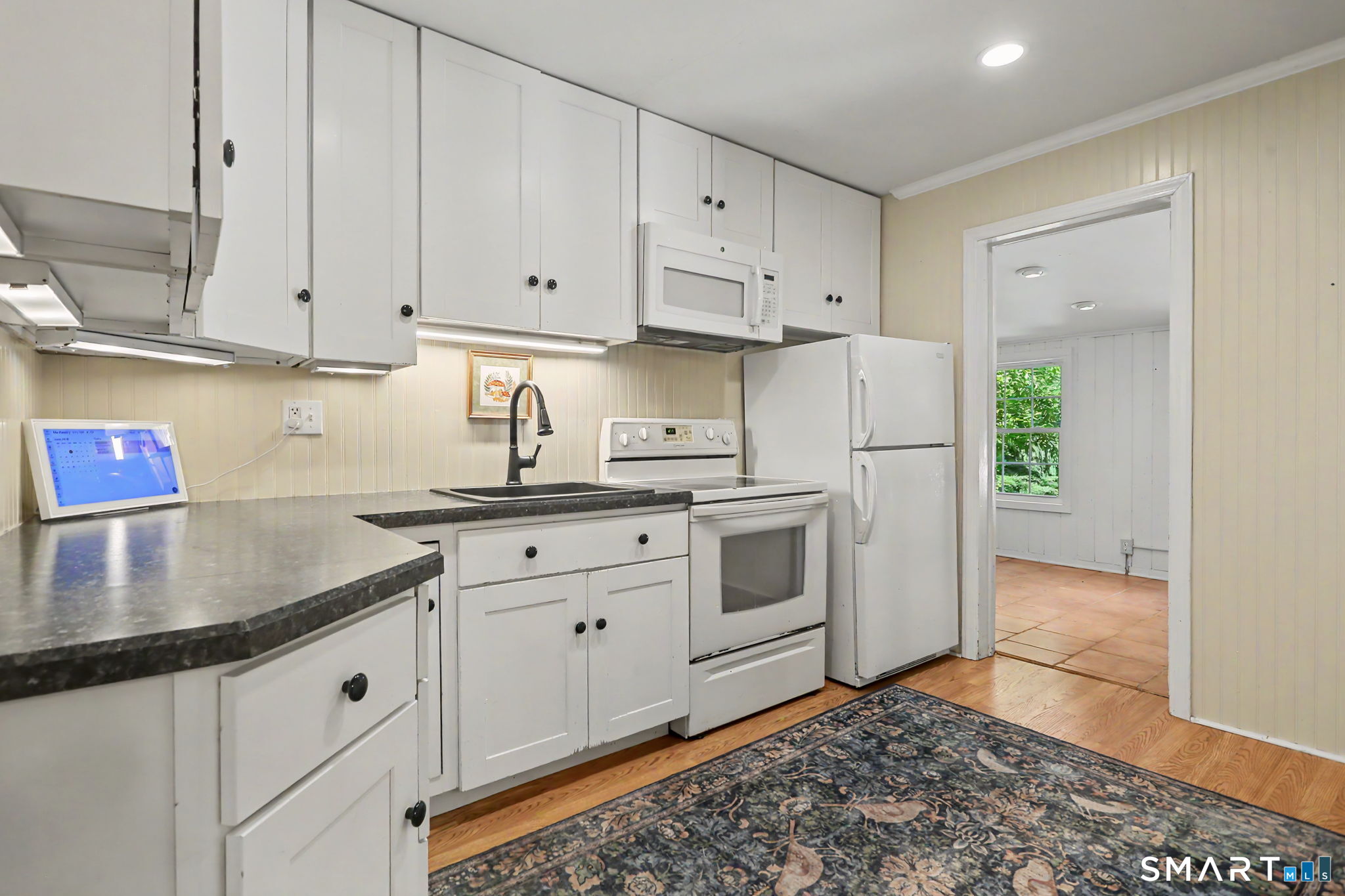 10 Koger Road Trumbull, CT 06611 - Photo 8 of 34