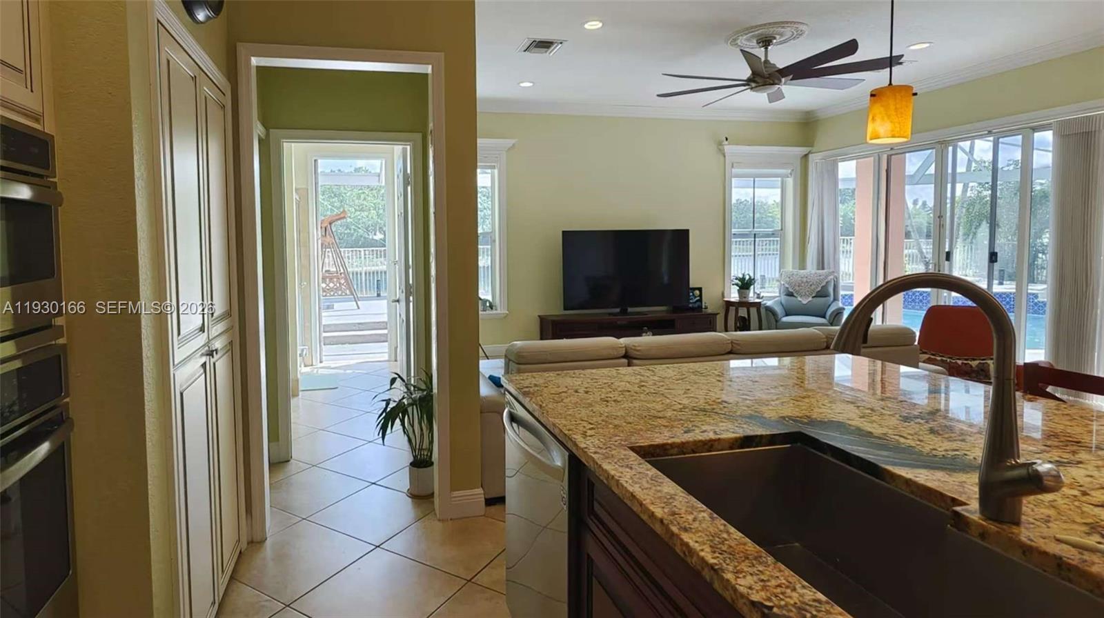 1035 Waterside Circle Weston, FL 33327 - Photo 12 of 59