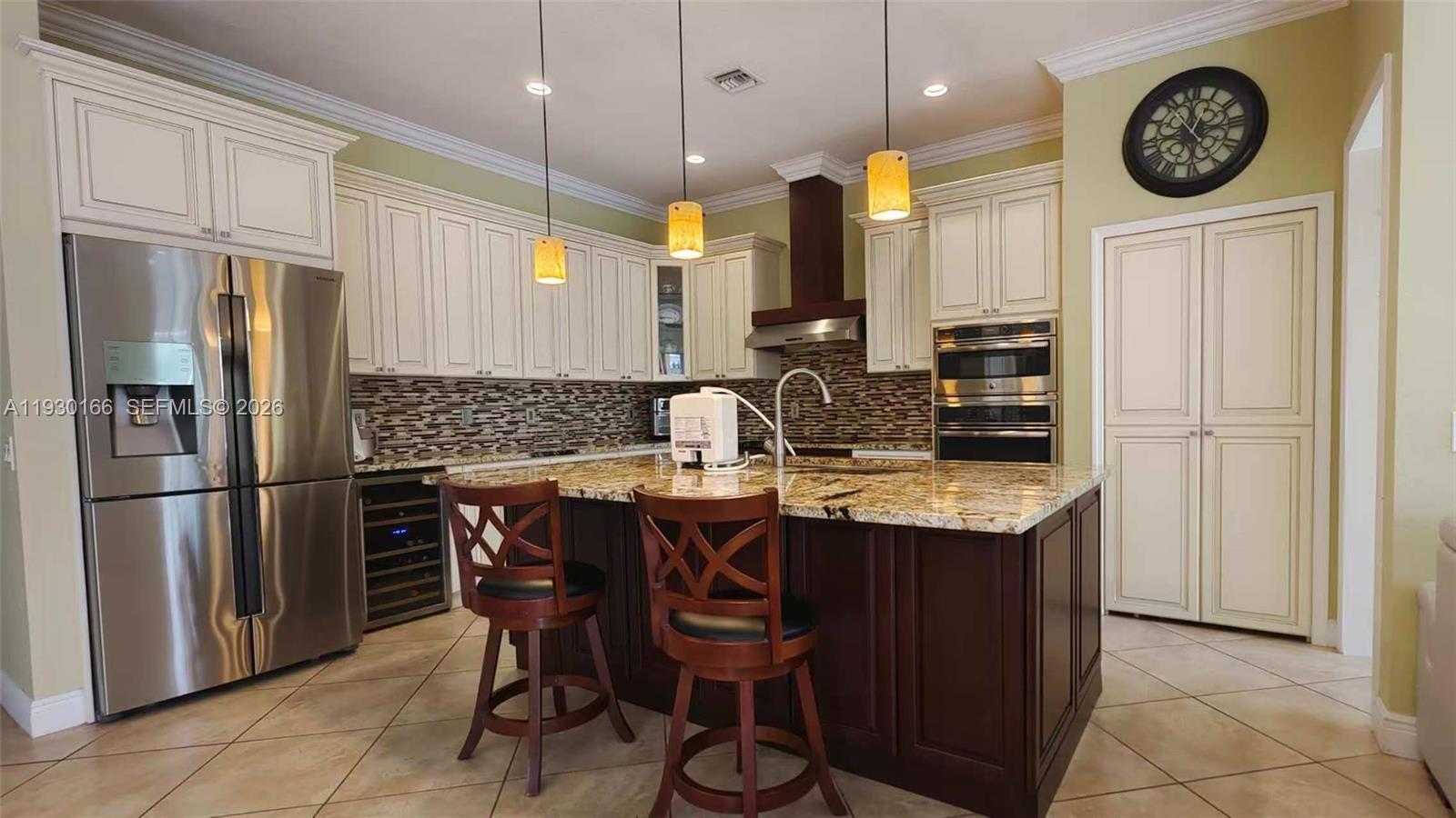 1035 Waterside Circle Weston, FL 33327 - Photo 6 of 59