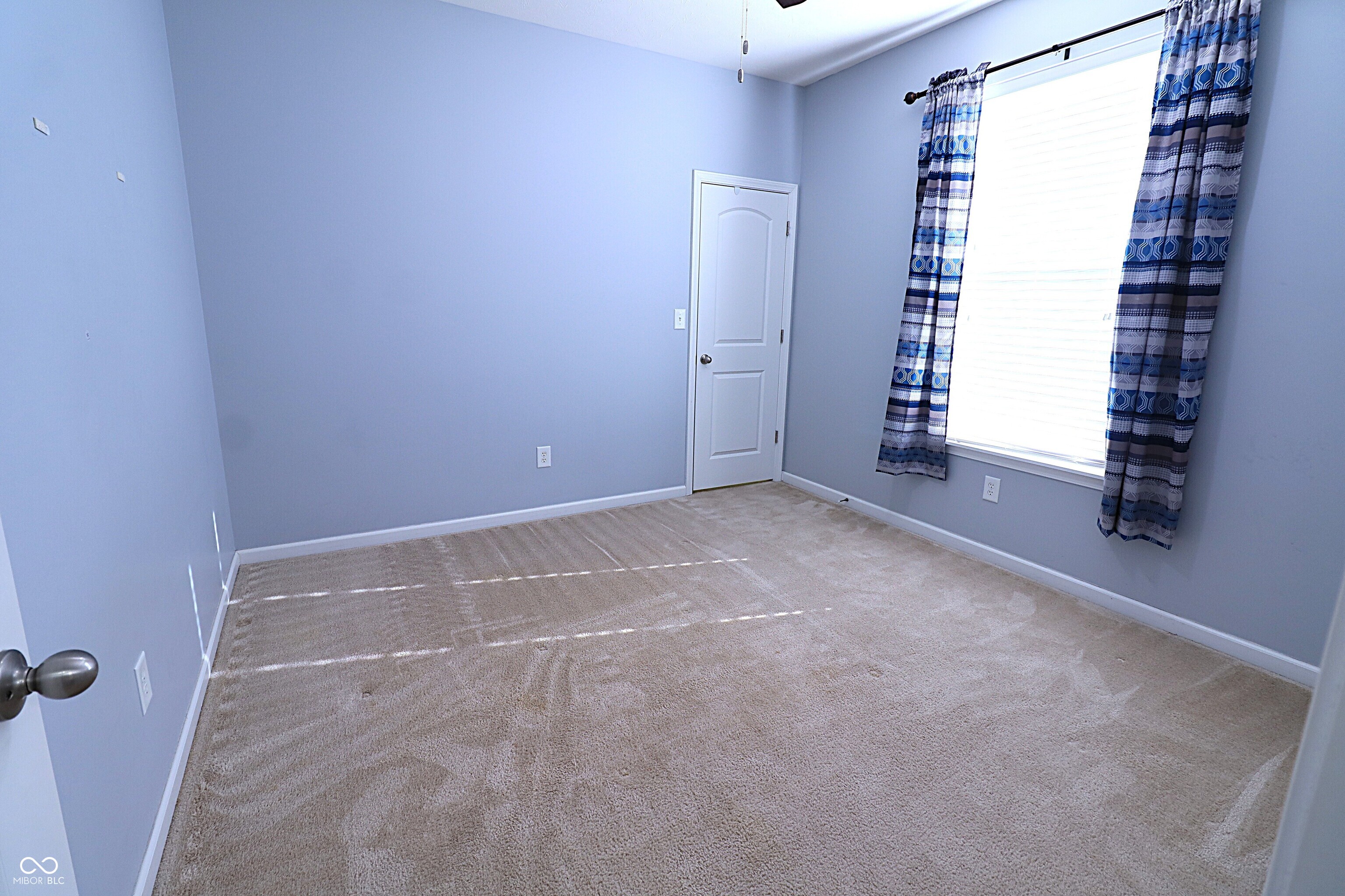 5250 Hearst Lane Indianapolis, IN 46239 - Photo 10 of 38