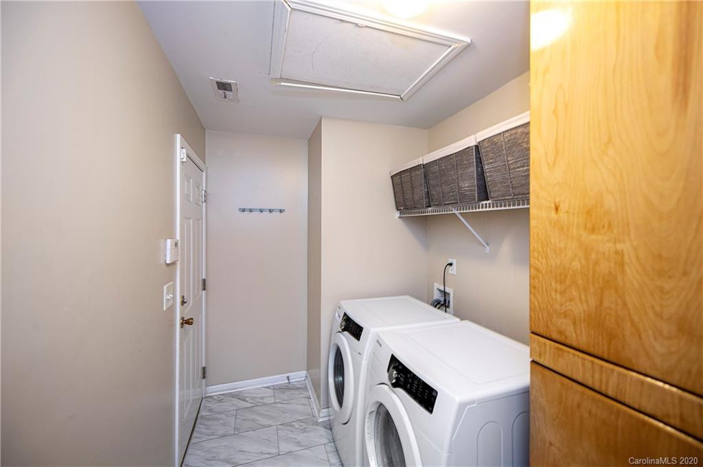 6902 Sunman Road Charlotte, NC 28216 - Photo 16 of 25 Gallery Image 16