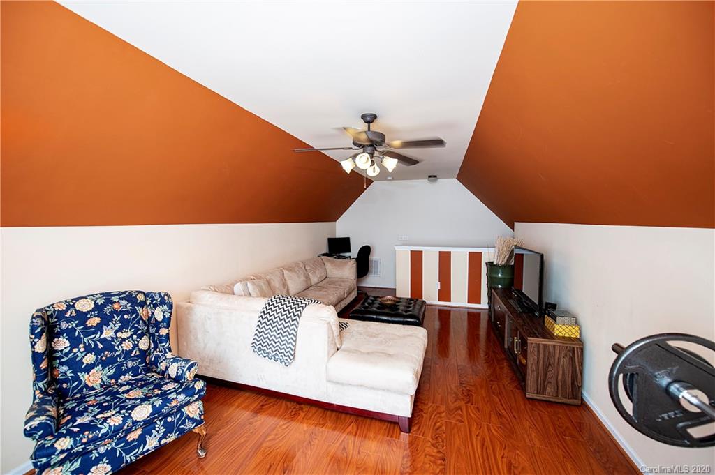 6902 Sunman Road Charlotte, NC 28216 - Photo 18 of 25 Gallery Image 18