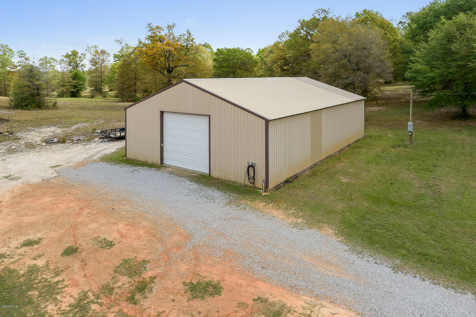 289 West B W Wire Road Perkinston, MS 39573 - Photo 4 of 29 004_1600x1067_mls_1600x1067