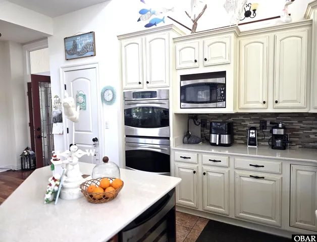 $1,095,000 | 125 Tower Lane, Unit 7, Kill Devil Hills, NC 27948