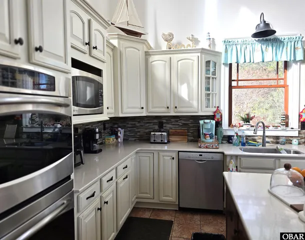 $1,095,000 | 125 Tower Lane, Unit 7, Kill Devil Hills, NC 27948