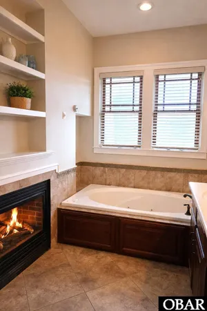 $1,095,000 | 125 Tower Lane, Unit 7, Kill Devil Hills, NC 27948