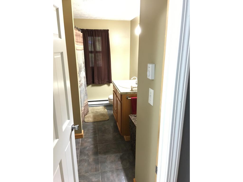 7 Rocky Hill Road Litchfield, NH 03052 - Photo 19 of 38