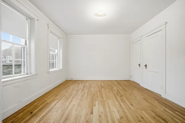 $3,200 | 41 Linnaean Street, Unit 1A, Cambridge, MA 02138