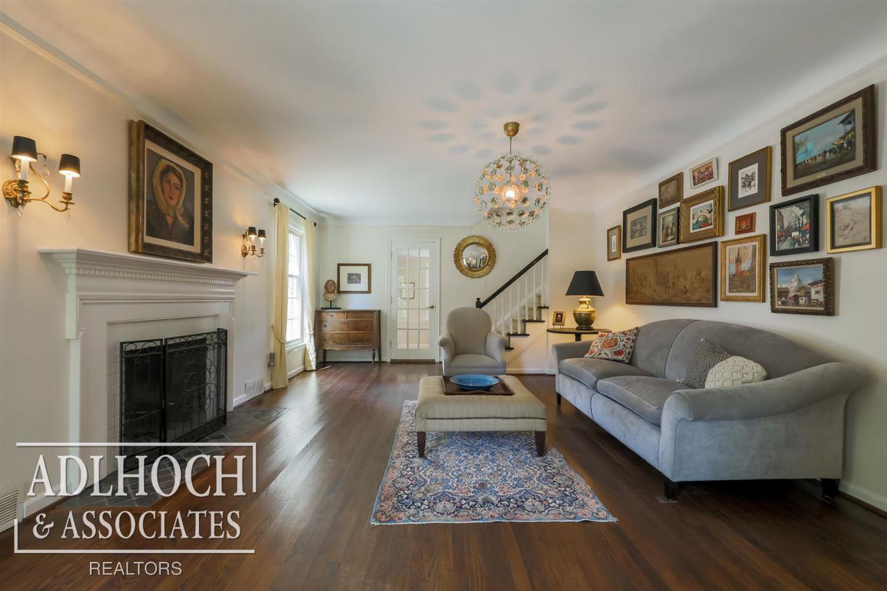 432 Maison Road Grosse Pointe Farms, MI 48236 - Photo 4 of 35