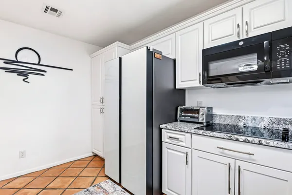 $3,900 | 5887 Fox Hollow Drive, Unit E, Boca Raton, FL 33486