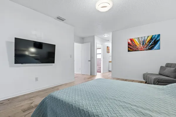 $3,900 | 5887 Fox Hollow Drive, Unit E, Boca Raton, FL 33486